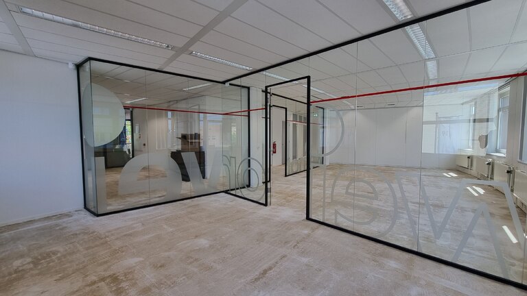 BusinessCenter Hanzeland Unit 1e etage - Straatzijde