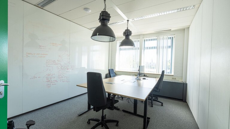 BusinessCenter The Rock Unit L211